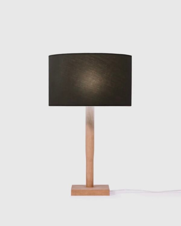 Lampe à poser en coton et bois écoresponsable – design minimaliste et fabrication artisanale.