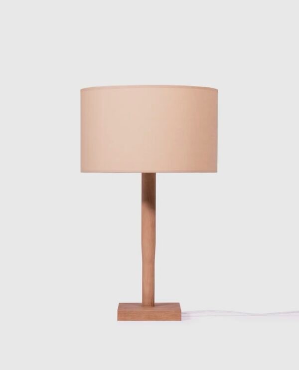 Lampe à poser en coton et bois écoresponsable – design minimaliste et fabrication artisanale.