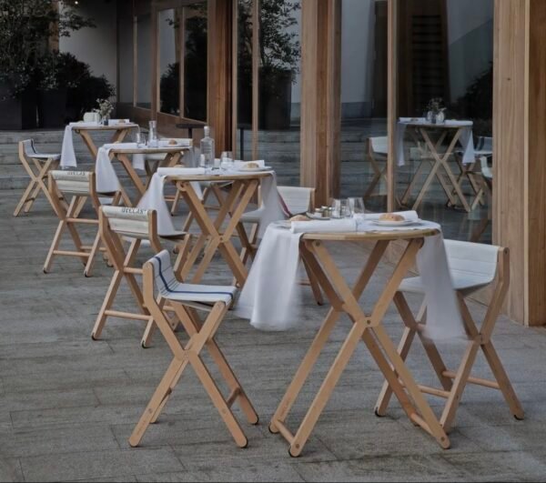 Tabouret haut RIS 3rd en voile maritime recyclée, idéal pour terrasses et intérieurs modernes